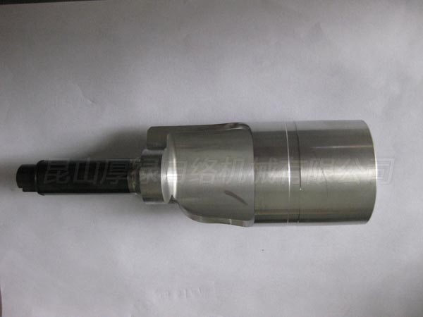 21A-370-004	SHAFT  
