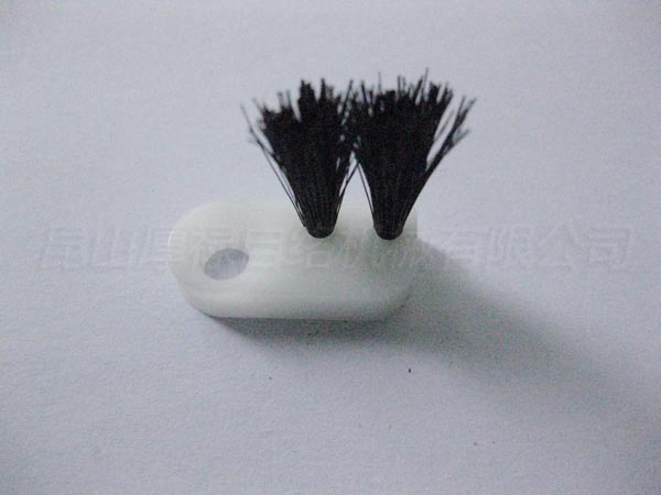 21A-41180-609C1-170-012 BRUSH